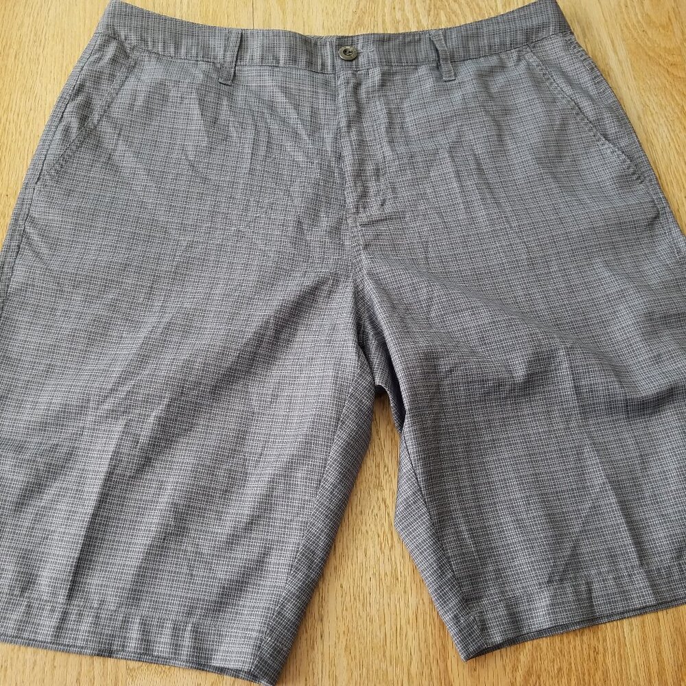 Chase 54 Mens Golf Shorts Performance Flat Front Size 34